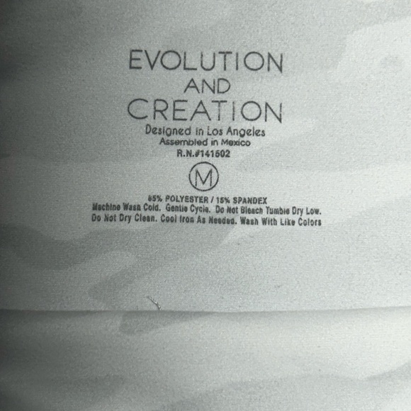 Evolution and Creation high rise ankle camp leggings. Size Medium - Picture 4 of 5